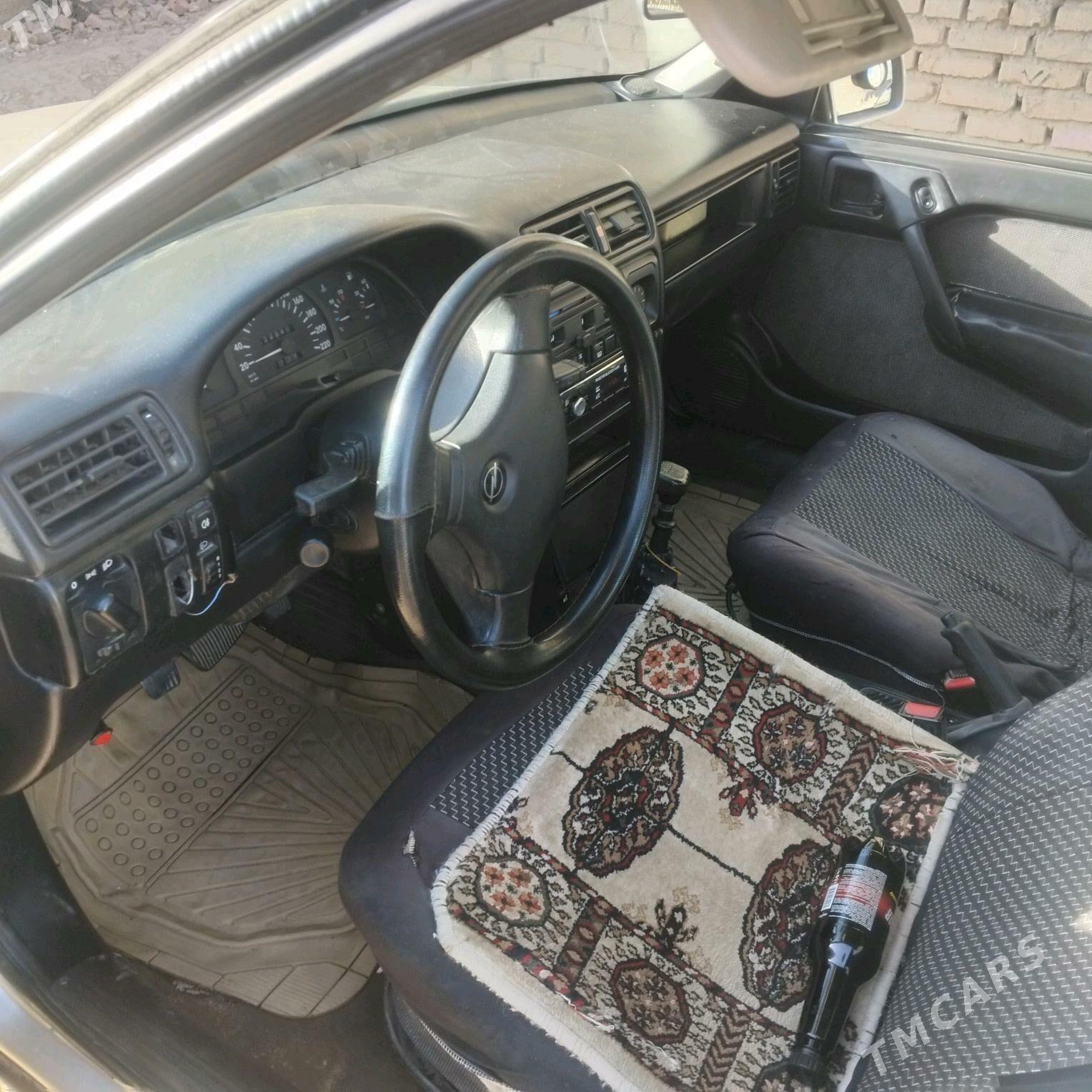 Opel Vectra 1995 - 45 000 TMT - Мары - img 2