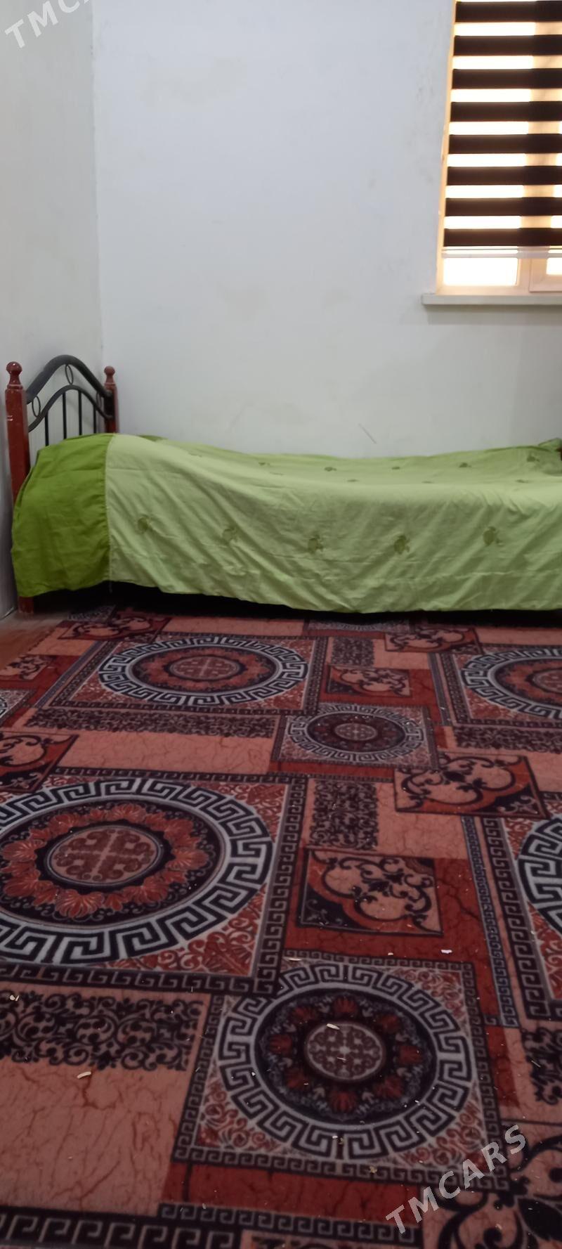 Spalniy - Гурбансолтан Едже - img 2