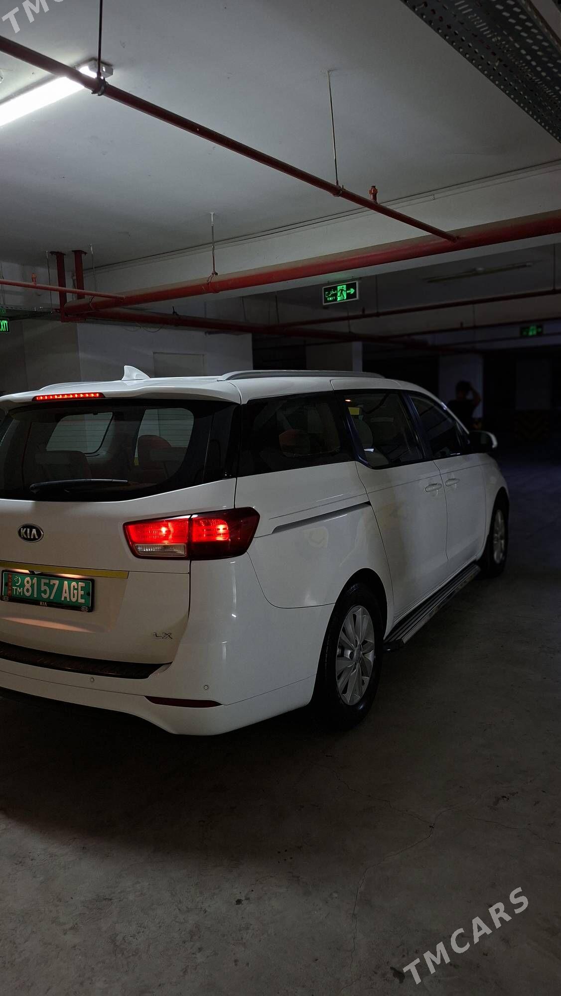 Kia Sedona 2015 - 340 000 TMT - Чоганлы - img 7