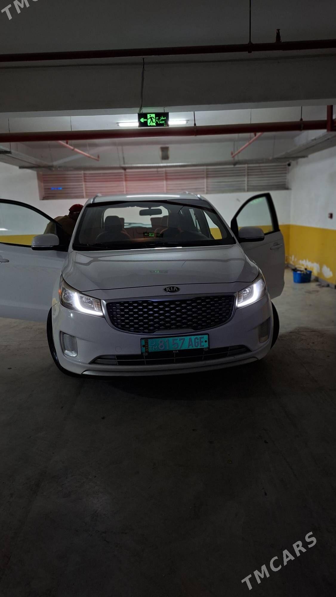 Kia Sedona 2015 - 340 000 TMT - Чоганлы - img 5