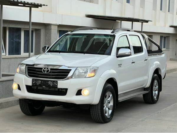 Toyota Hilux 2015 - 410 000 TMT - Ашхабад - img 4