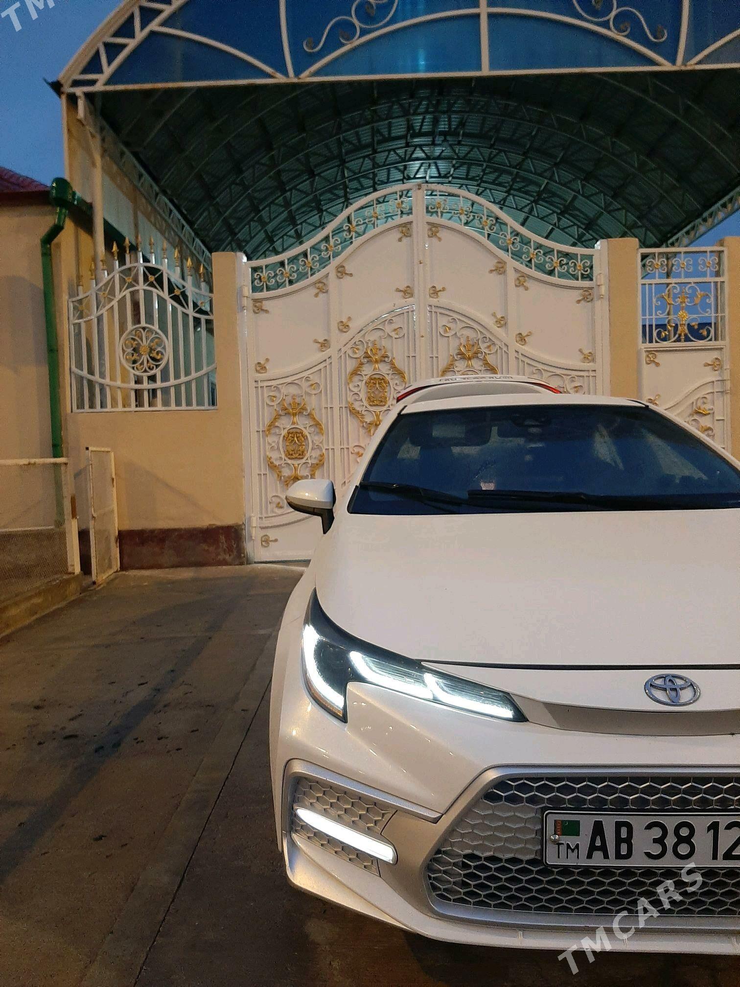 Toyota Corolla 2021 - 290 000 TMT - Гарадамак Шор - img 6