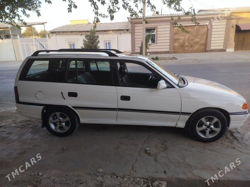 Opel Astra 1992 - 45 000 TMT - Mary - img 4