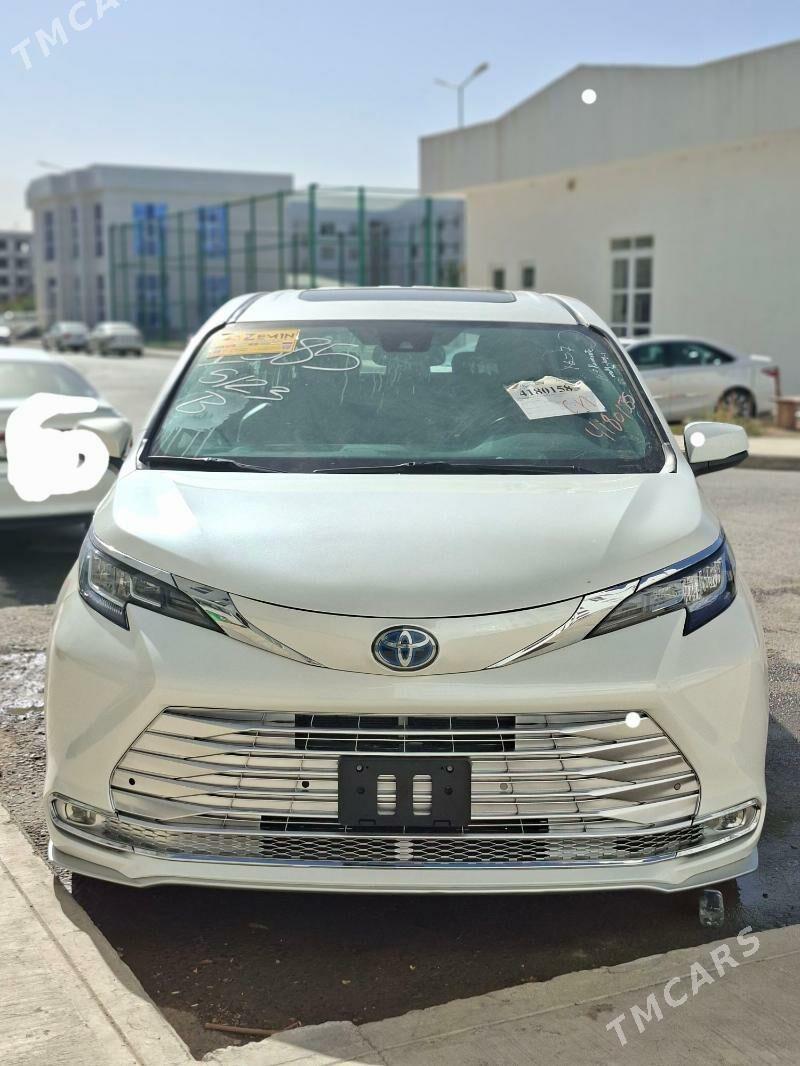 Toyota Sienna 2021 - 700 000 TMT - Гуртли - img 2