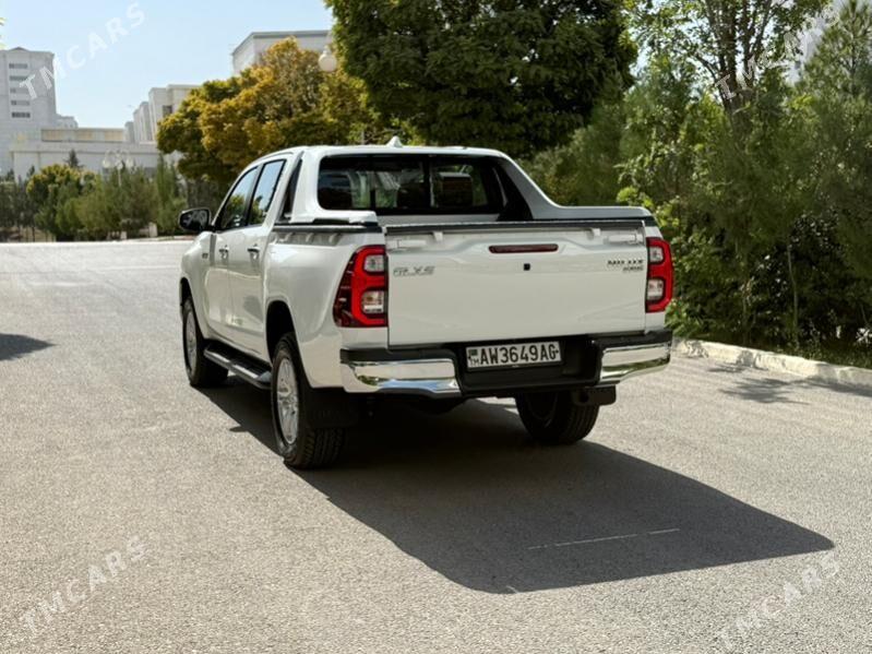 Toyota Hilux 2022 - 550 000 TMT - Ашхабад - img 7