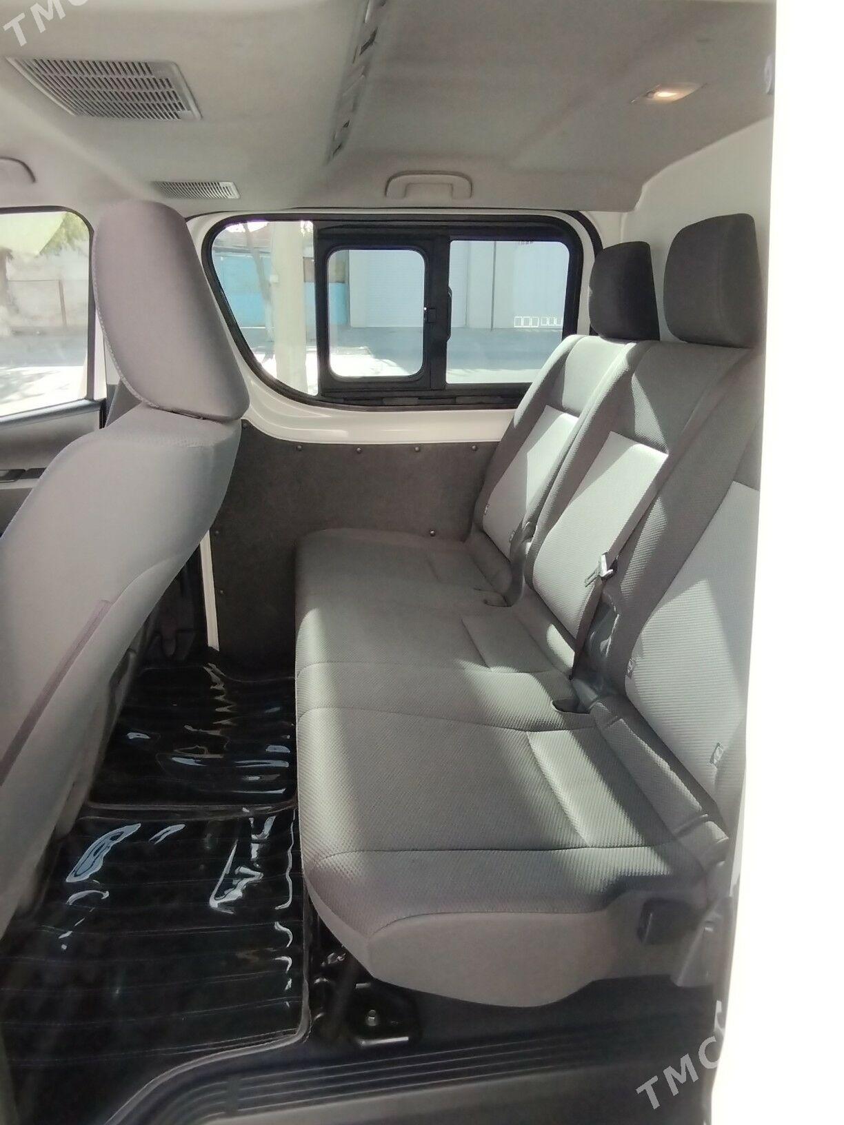 Toyota Hiace 2020 - 500 000 TMT - Мары - img 6