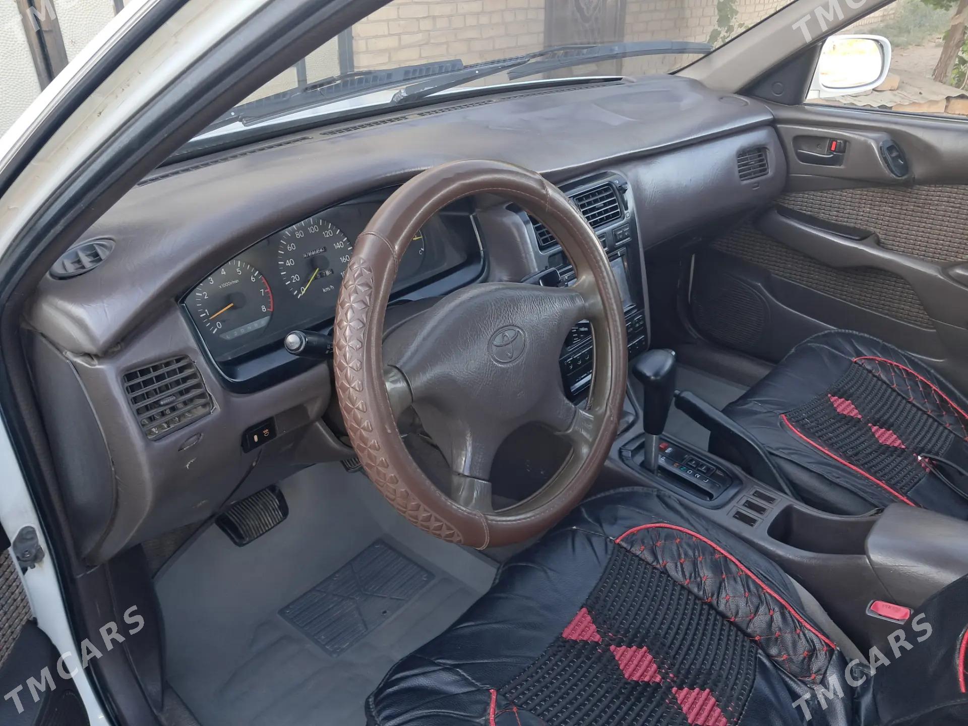 Toyota Corona 1995 - 70 000 TMT - Дарганата - img 3