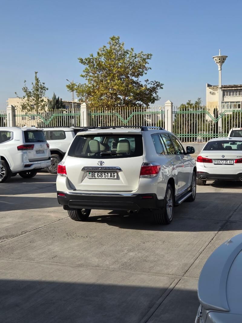 Toyota Highlander 2012 - 385 000 TMT - Aşgabat - img 5