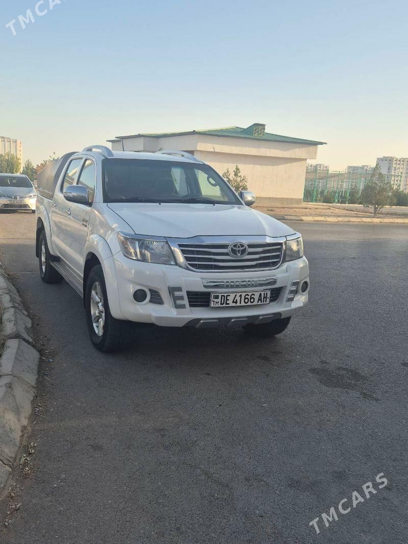 Toyota Hilux 2013 - 340 000 TMT - Bäherden - img 2