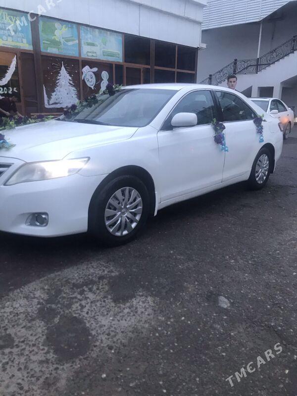 Toyota Camry 2010 - 120 000 TMT - Мары - img 3