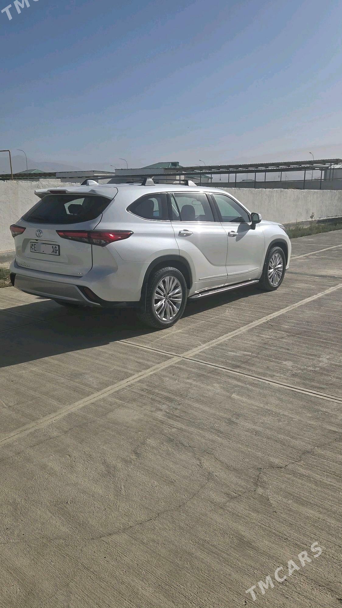 Toyota Highlander 2021 - 520 000 TMT - Bedew - img 8