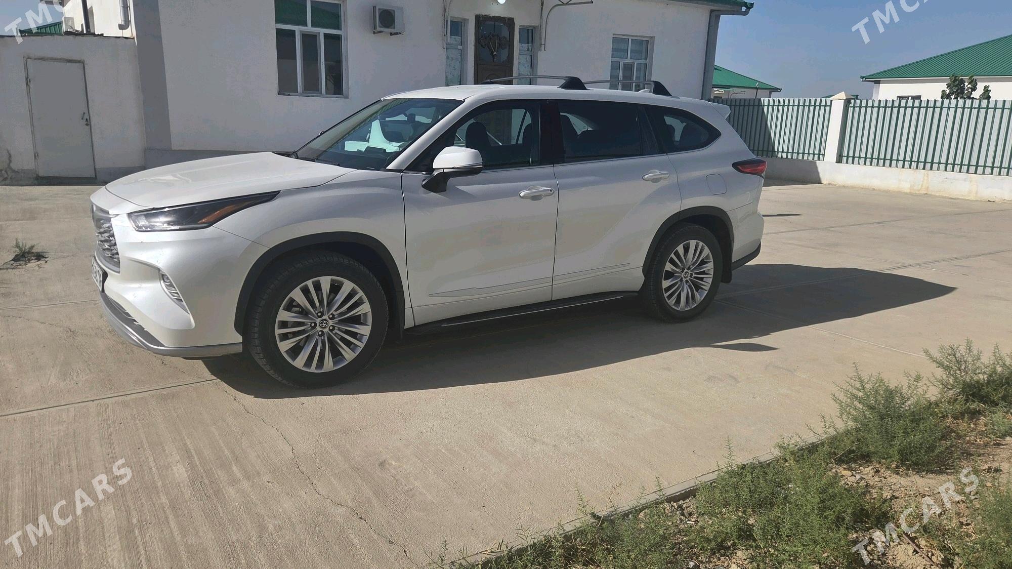 Toyota Highlander 2021 - 520 000 TMT - Bedew - img 9