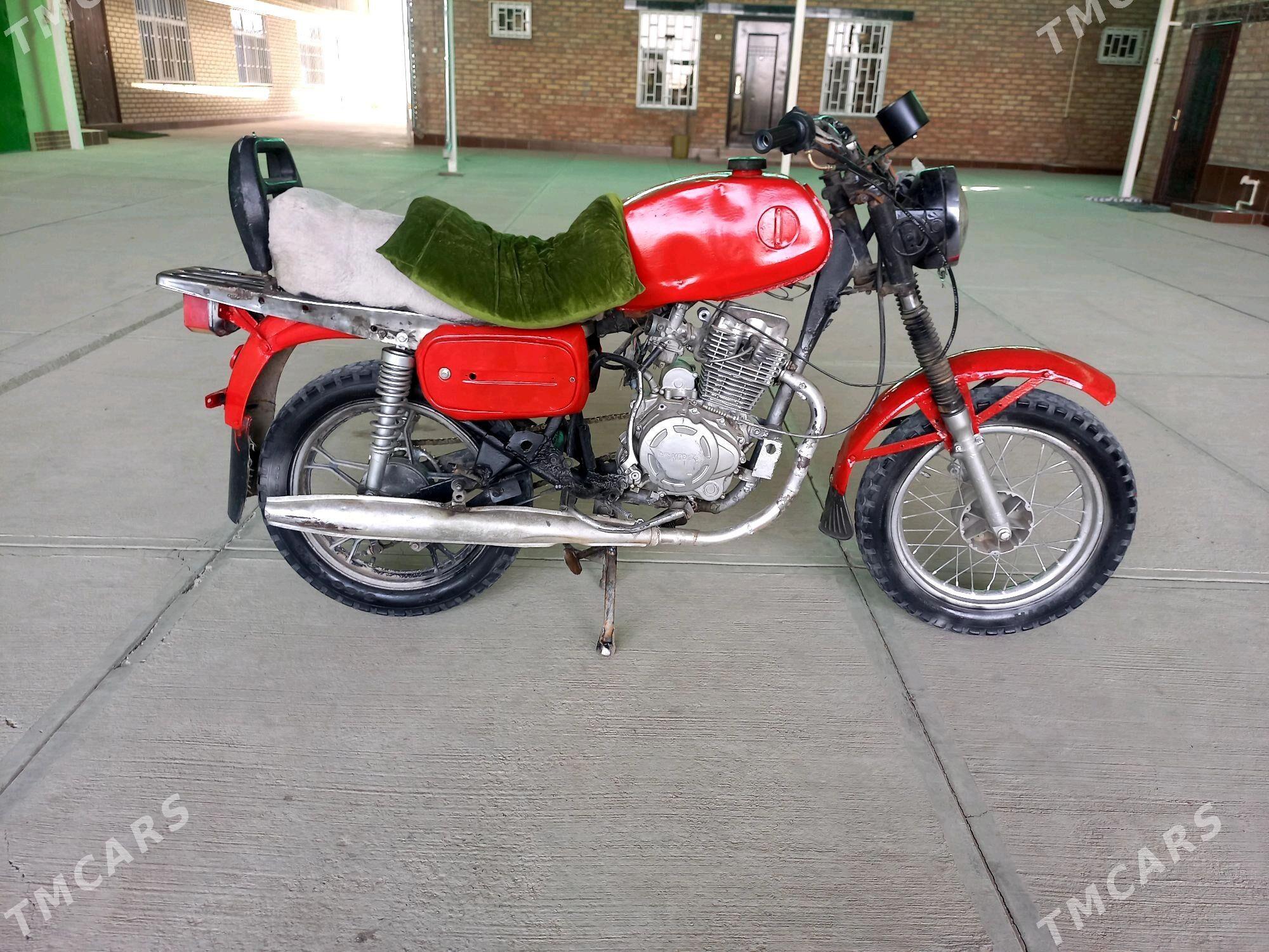 Fekon FK150-8G 2016 - 5 200 TMT - Bäherden - img 2