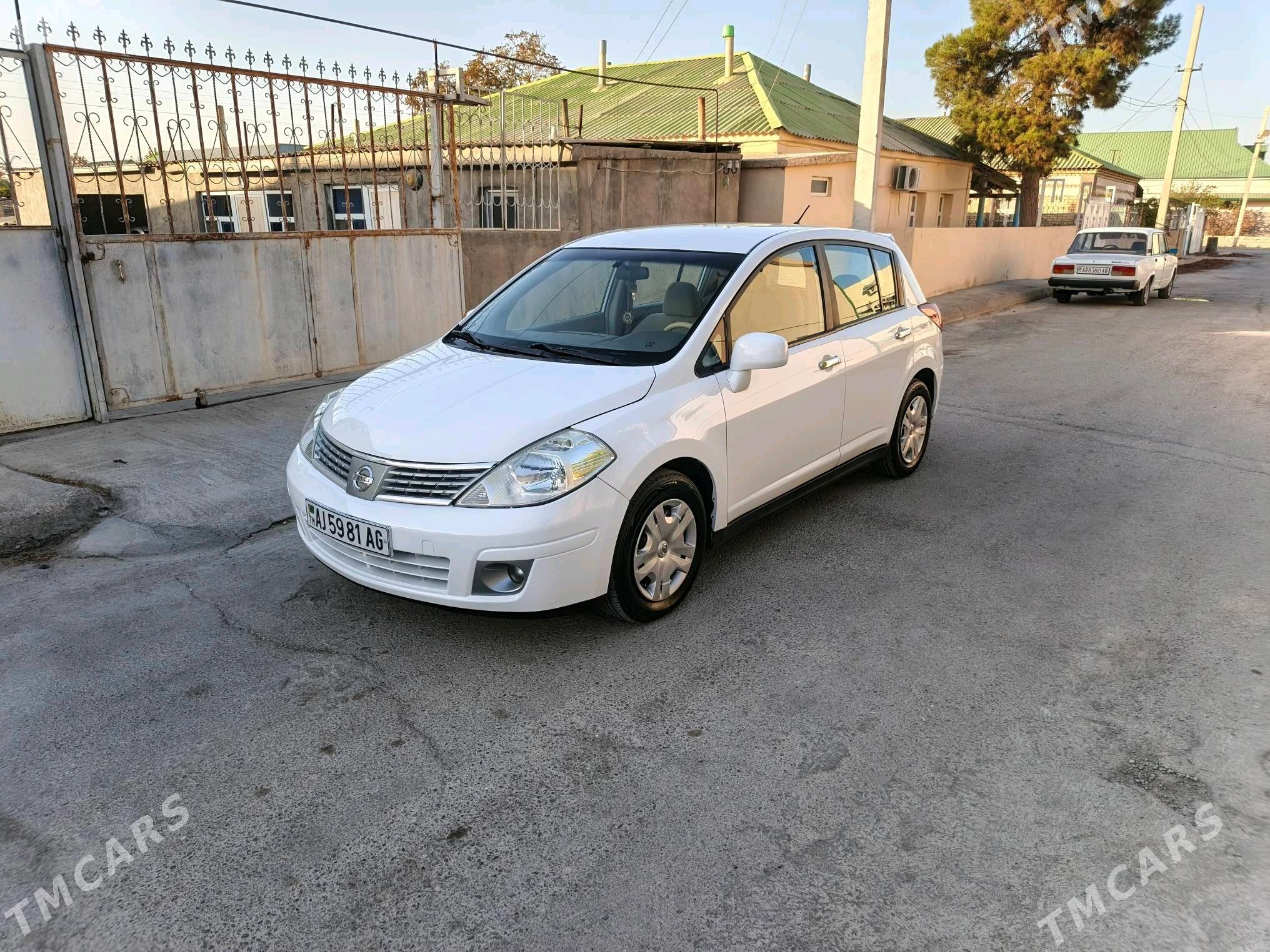 Nissan Versa 2009 - 129 000 TMT - Ашхабад - img 2