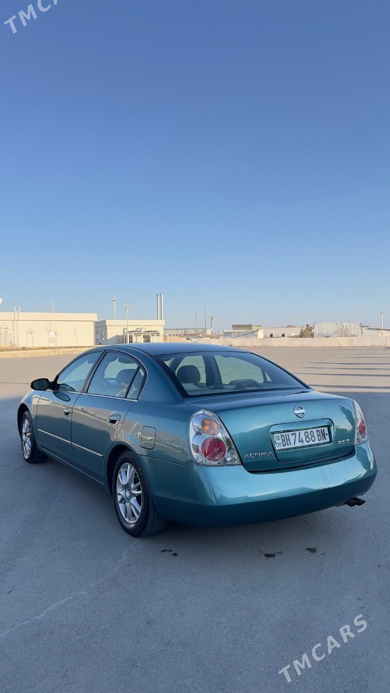 Nissan Altima 2002 - 68 000 TMT - Балканабат - img 3
