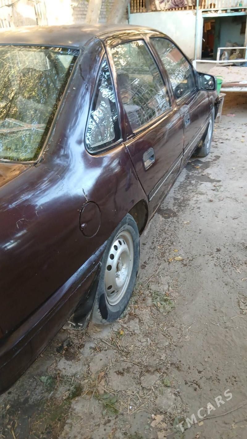 Opel Vectra 1992 - 16 000 TMT - Дашогуз - img 5