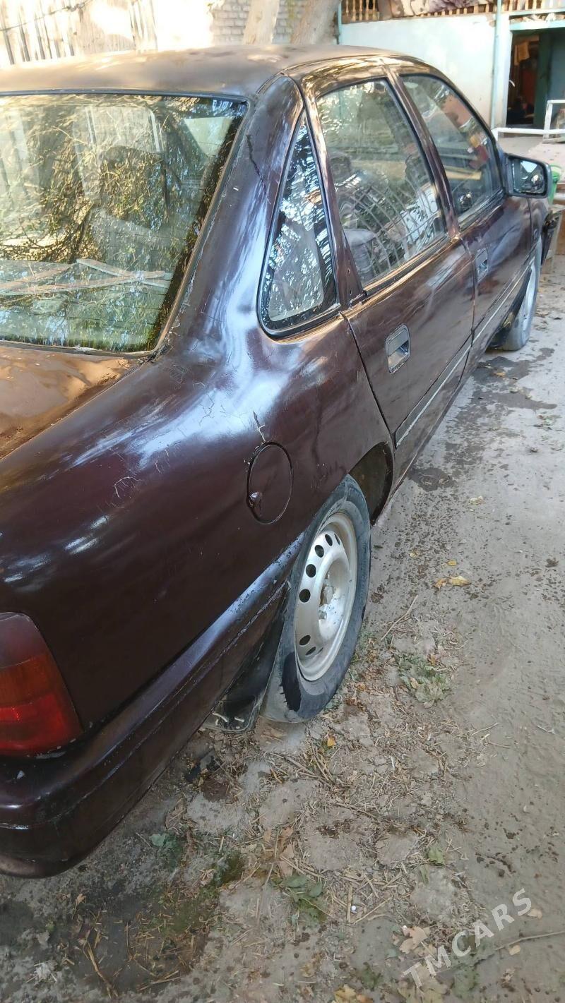 Opel Vectra 1992 - 16 000 TMT - Дашогуз - img 8