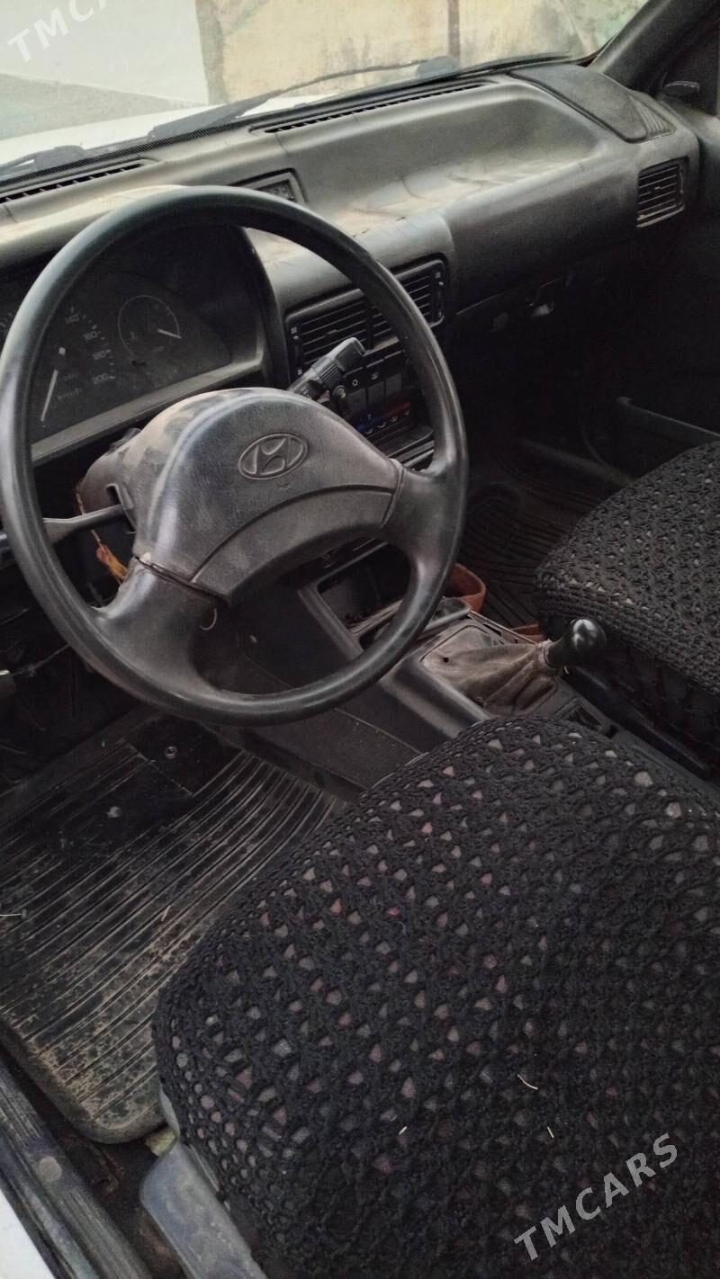 Hyundai Accent 1996 - 14 000 TMT - Гызыларбат - img 4