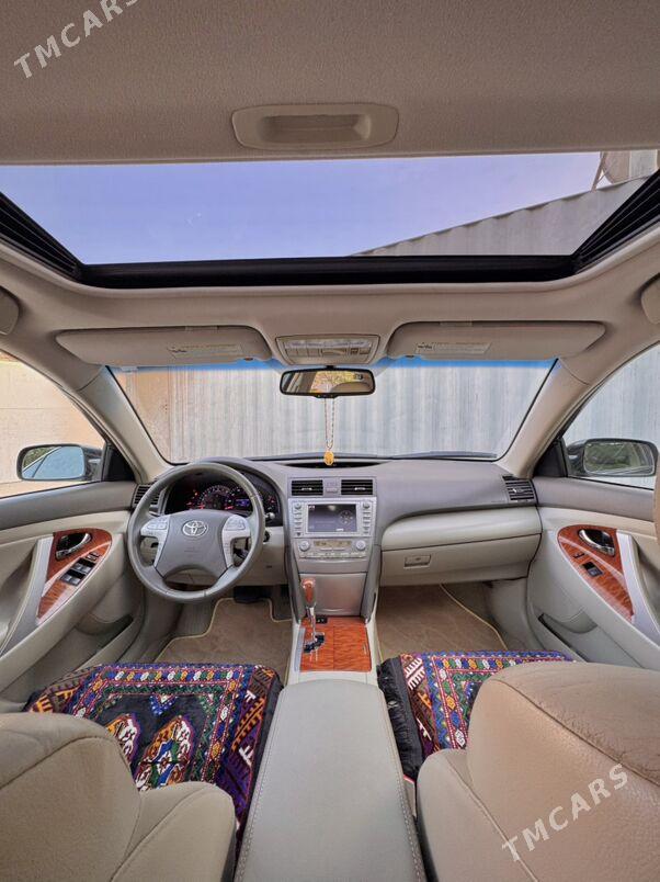 Toyota Camry 2010 - 270 000 TMT - Мары - img 5