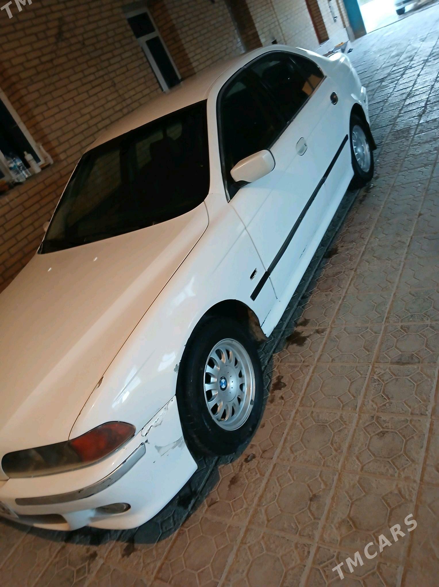 BMW 530 2001 - 95 000 TMT - Saýat - img 4