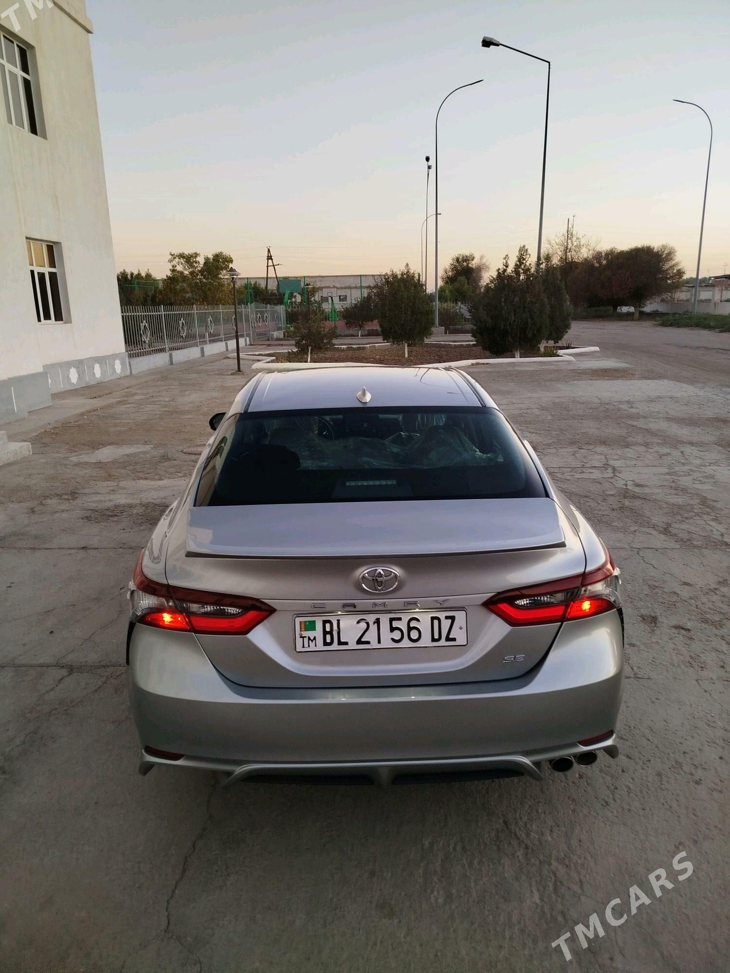 Toyota Camry 2022 - 320 000 TMT - Дашогуз - img 4