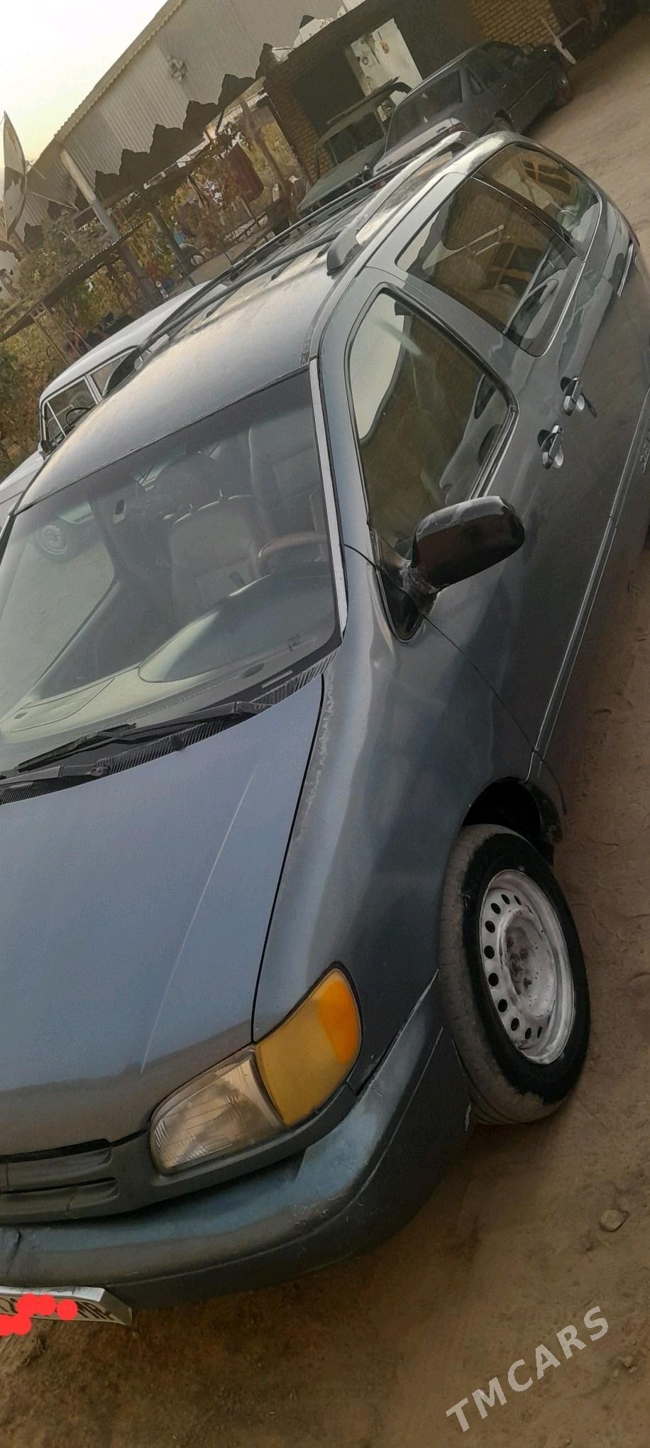 Toyota Sienna 2000 - 110 000 TMT - Мургап - img 3