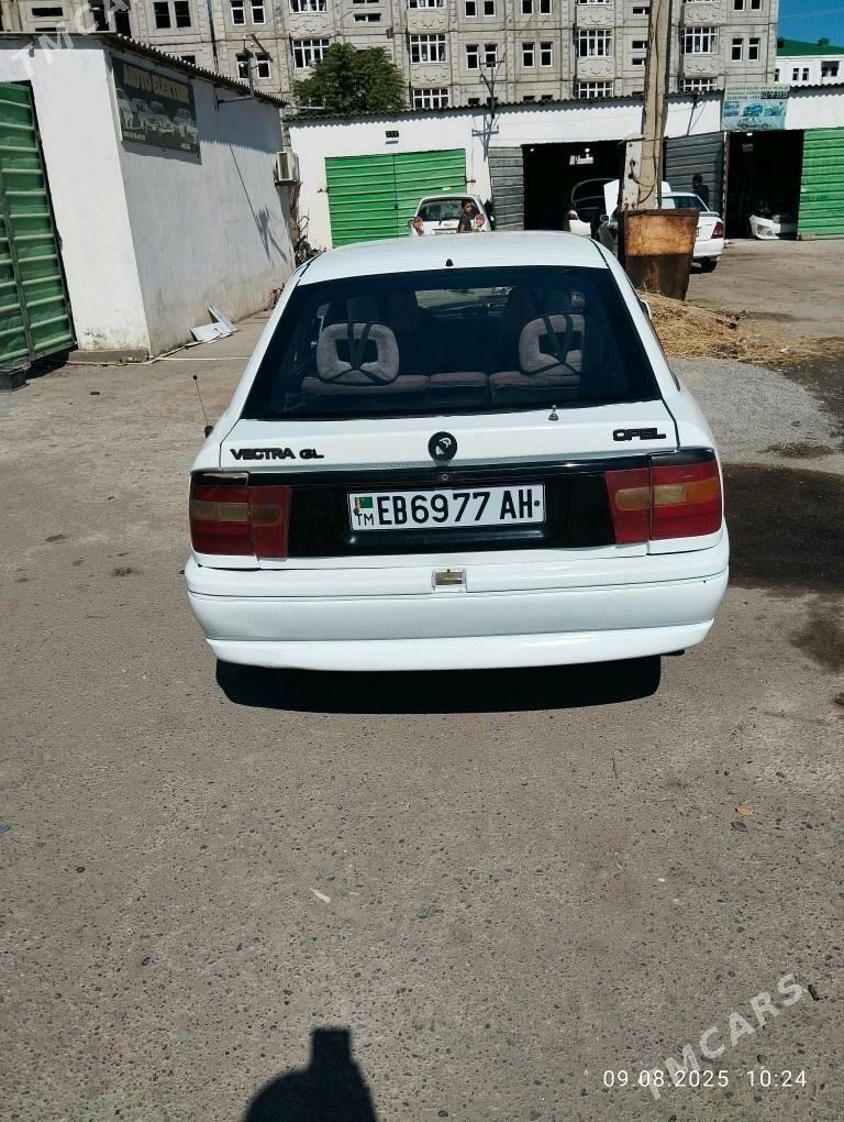 Opel Vectra 1992 - 28 000 TMT - Tejen - img 4