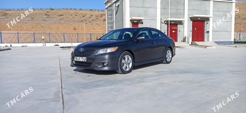 Toyota Camry 2010 - 200 000 TMT - Сейди - img 5