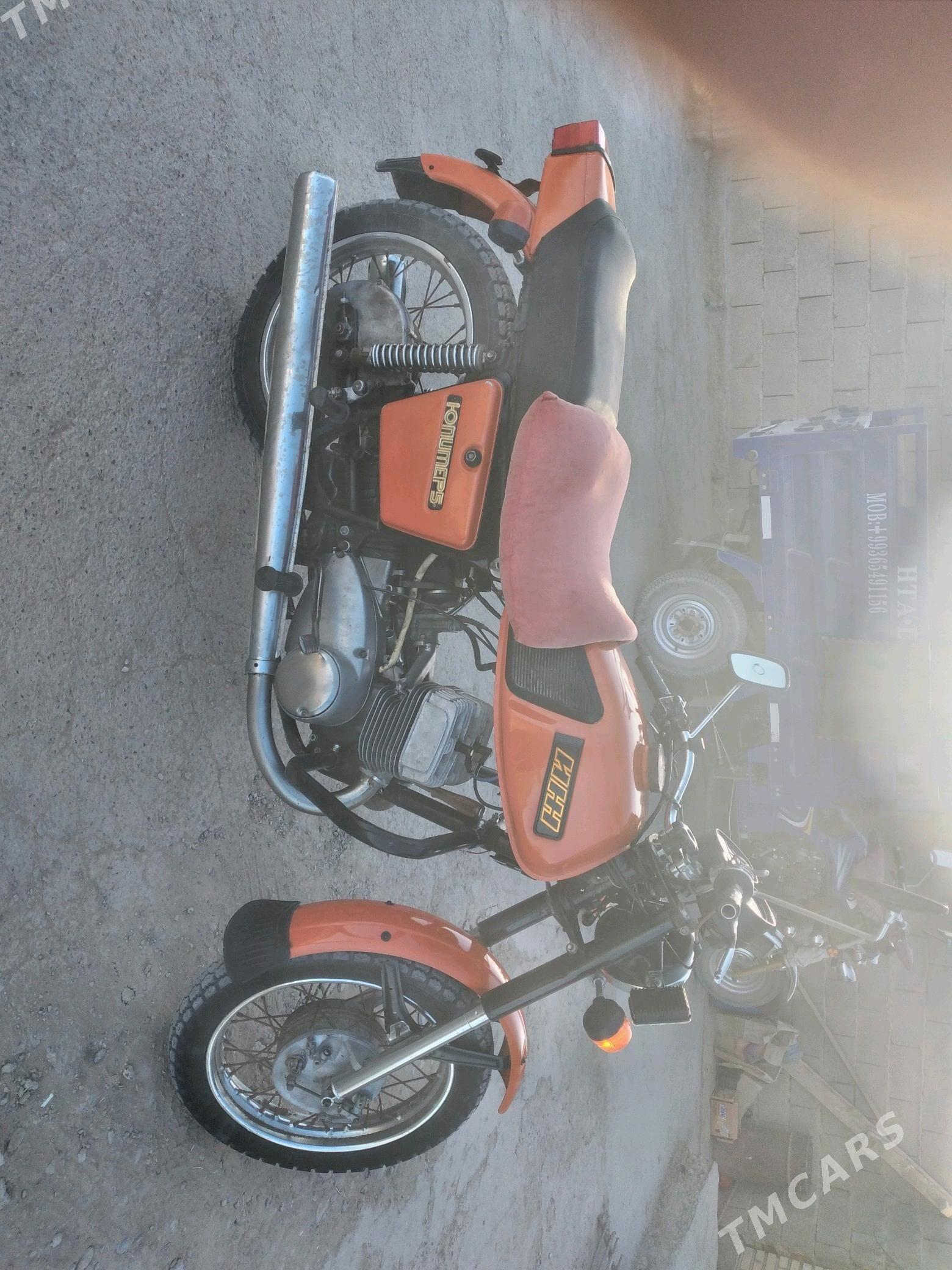 Iž Ýupiter 1990 - 19 000 TMT - Бабадайхан - img 3