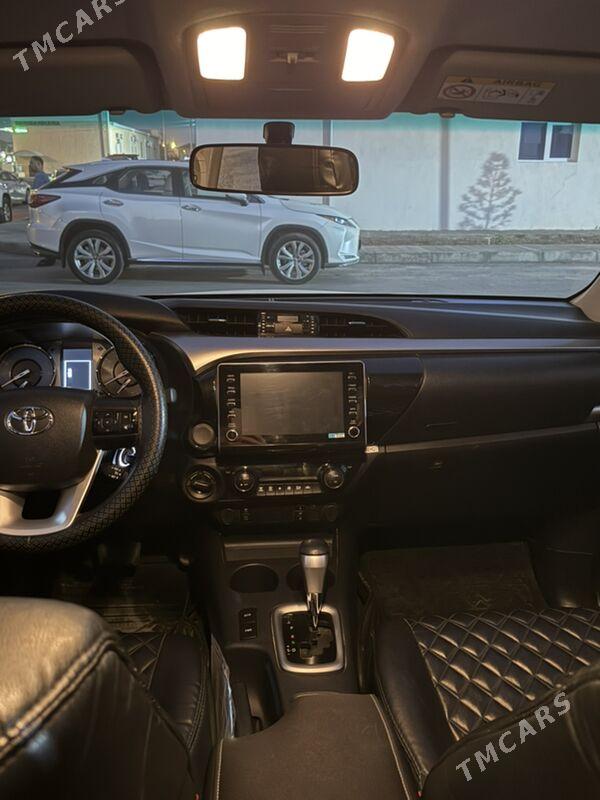 Toyota Hilux 2022 - 590 000 TMT - Туркменабат - img 4