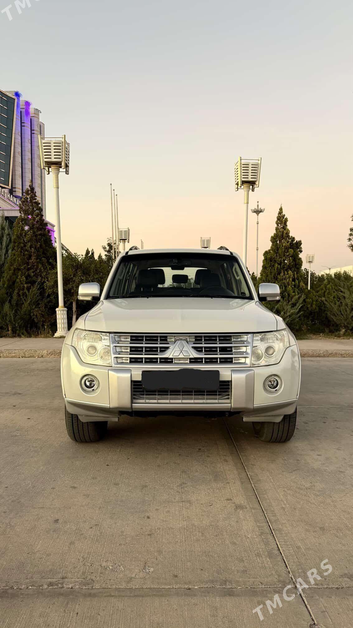 Mitsubishi Pajero 2010 - 285 000 TMT - Дашогуз - img 2