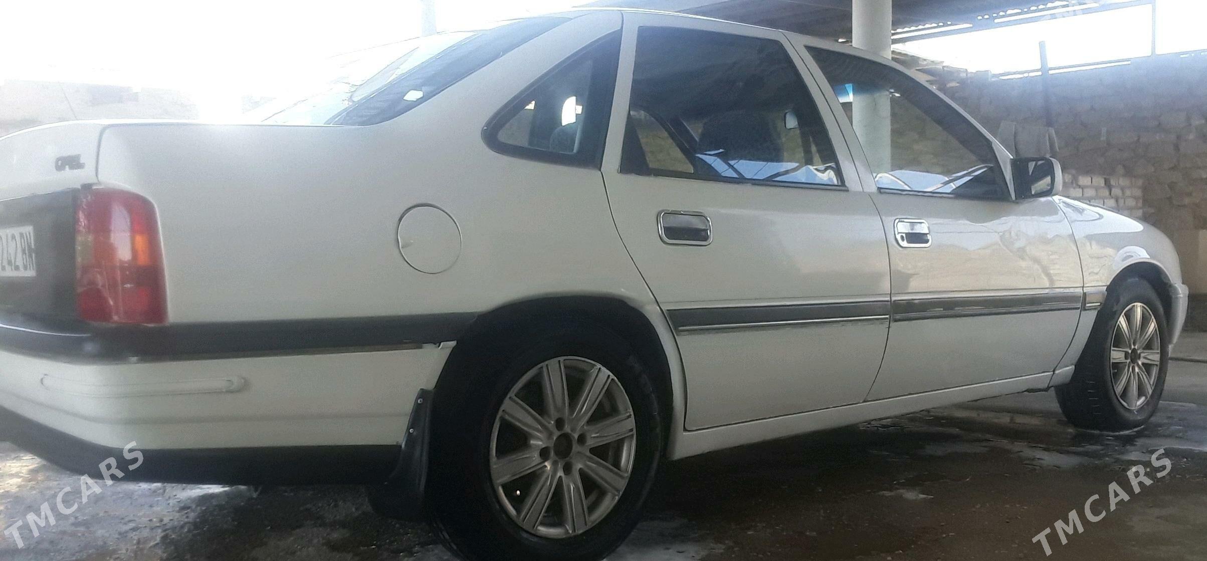 Opel Vectra 1992 - 30 000 TMT - Gyzylarbat - img 2