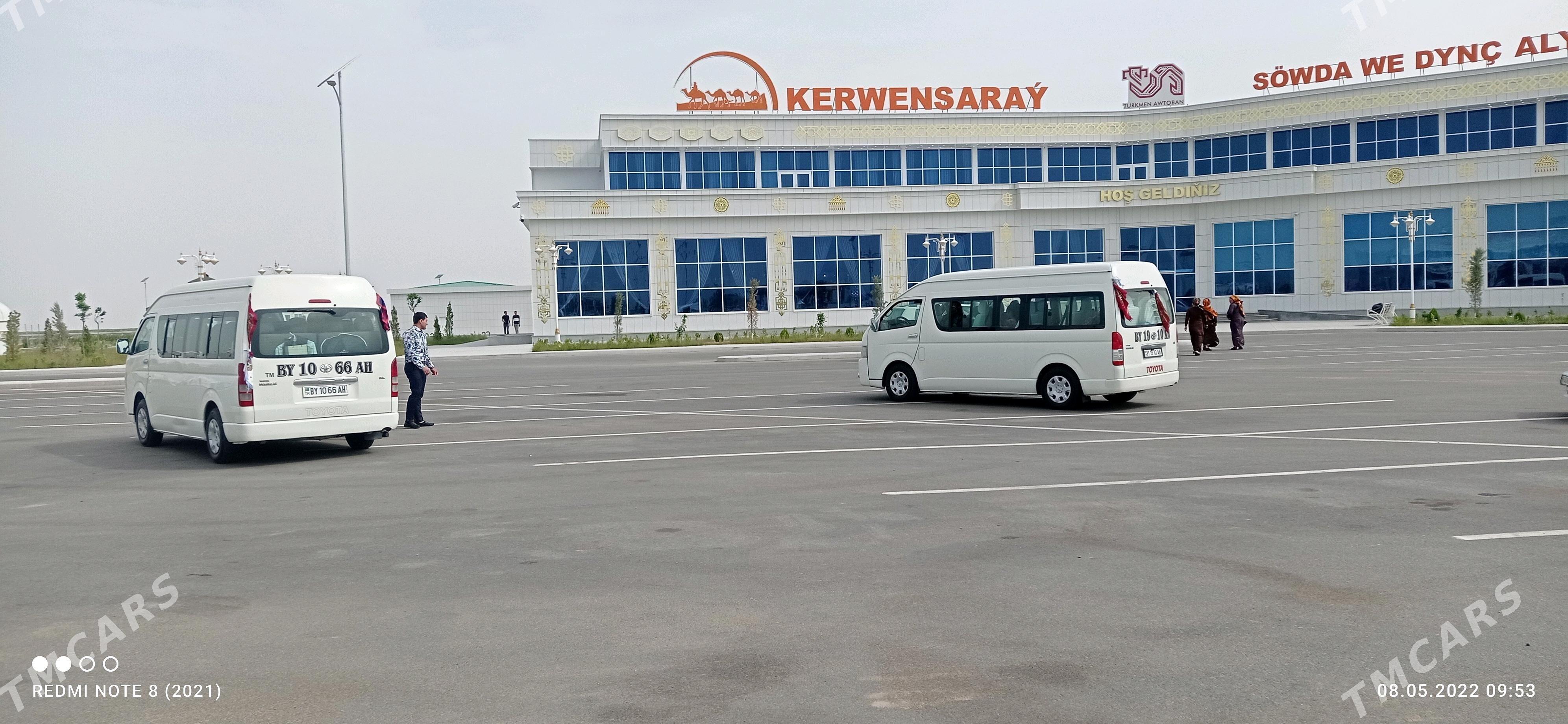 Toyota Hiace 2005 - 332 000 TMT - Гёкдепе - img 1