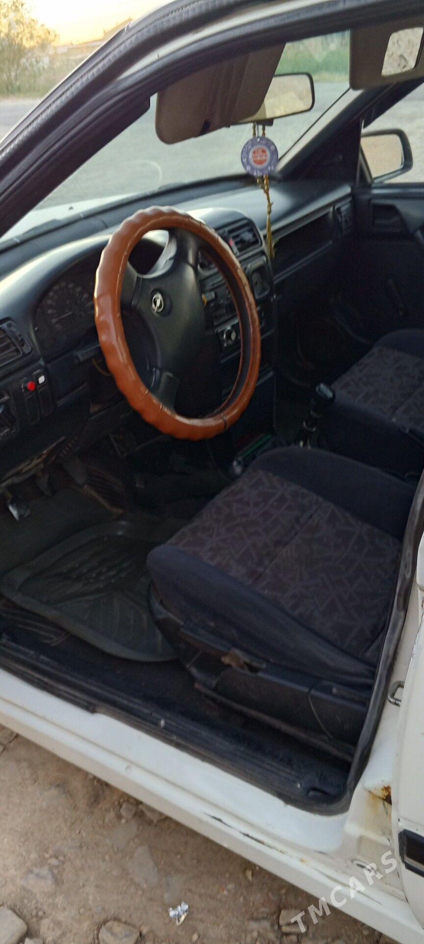Opel Vectra 1990 - 33 000 TMT - Мары - img 4