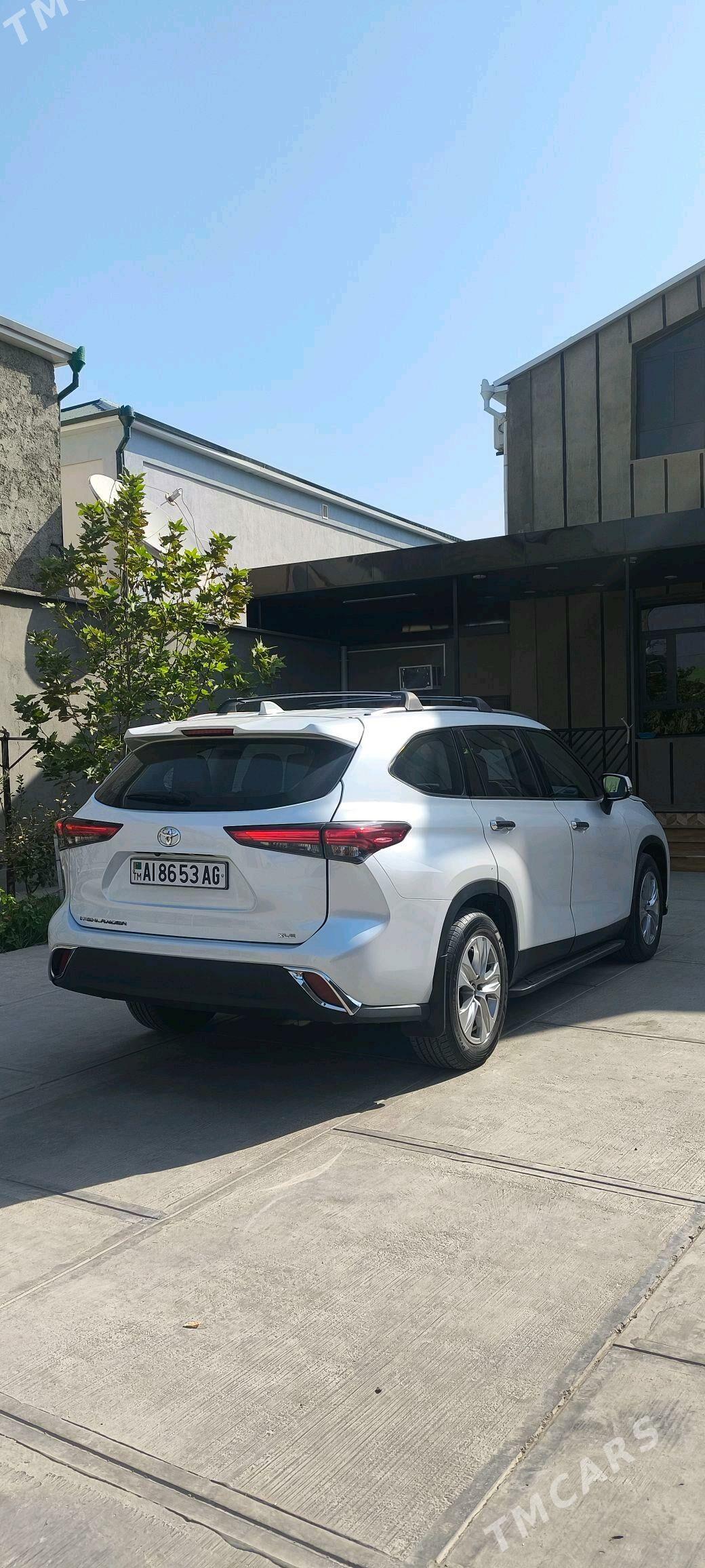Toyota Highlander 2022 - 540 000 TMT - Aşgabat - img 5