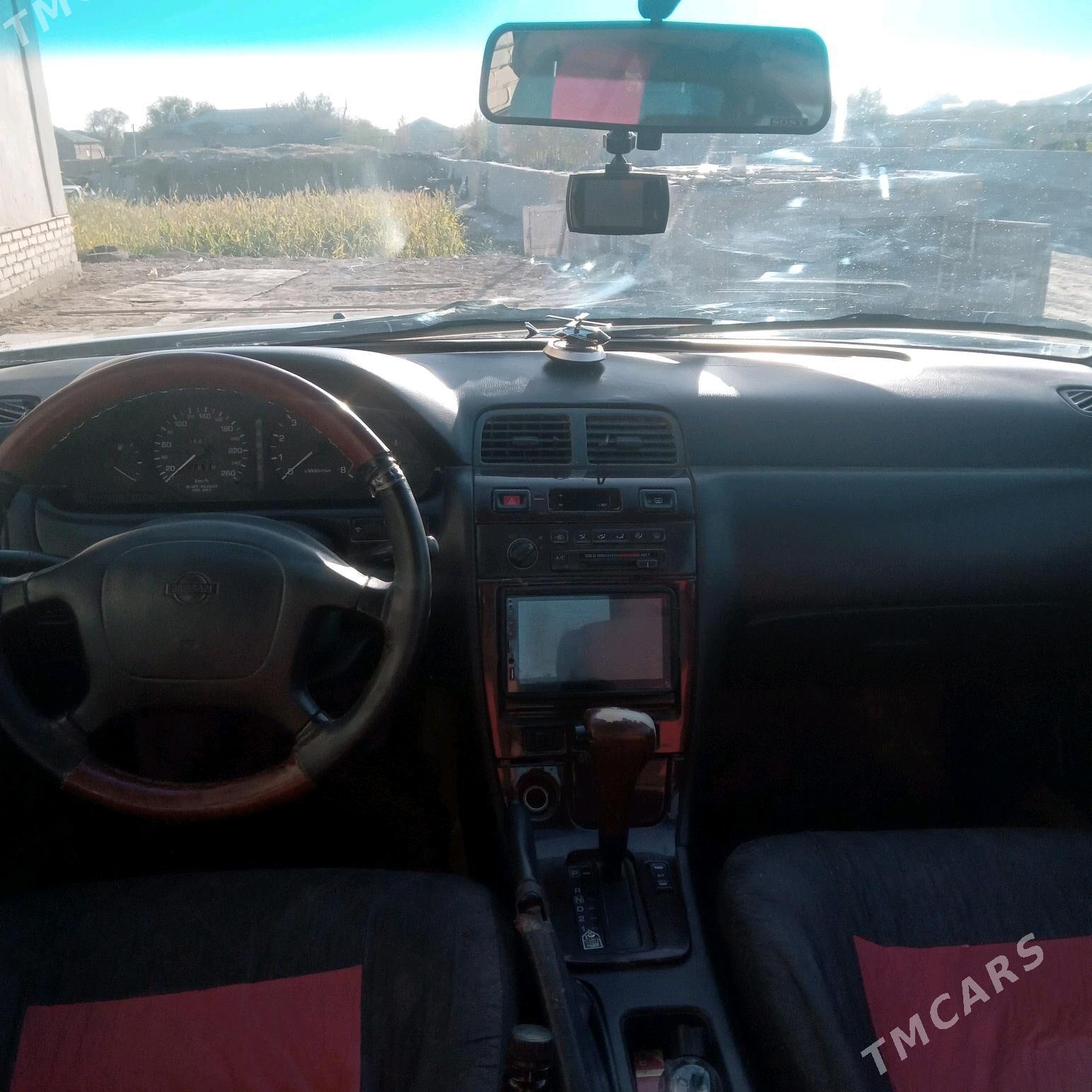 Nissan Maxima 1998 - 35 000 TMT - Гурбансолтан Едже - img 7