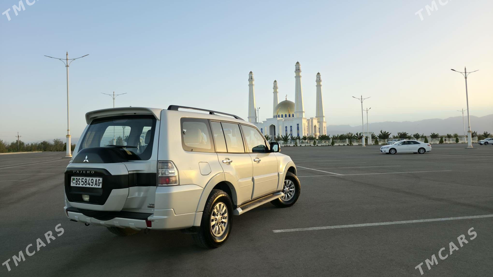 Mitsubishi Pajero 2017 - 290 000 TMT - Ашхабад - img 7