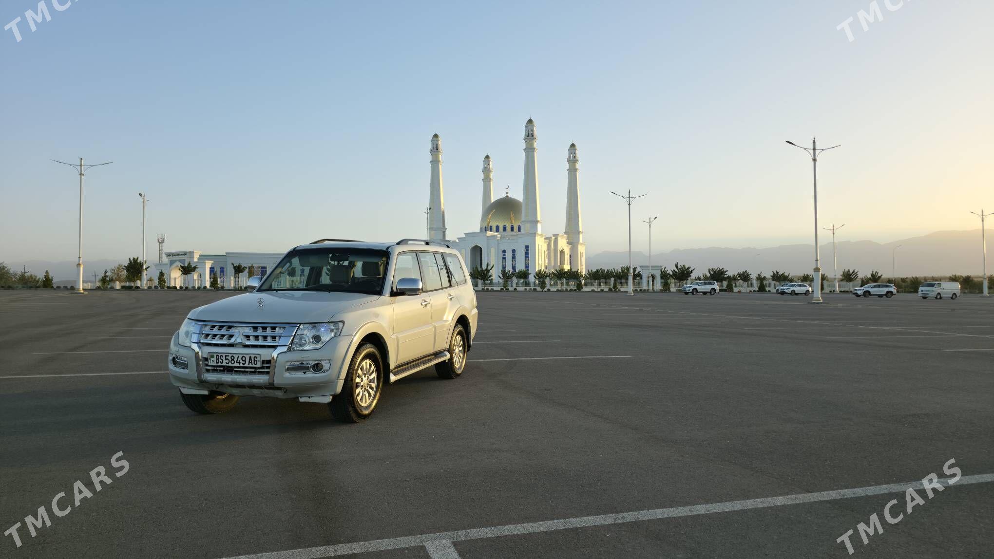 Mitsubishi Pajero 2017 - 290 000 TMT - Ашхабад - img 2