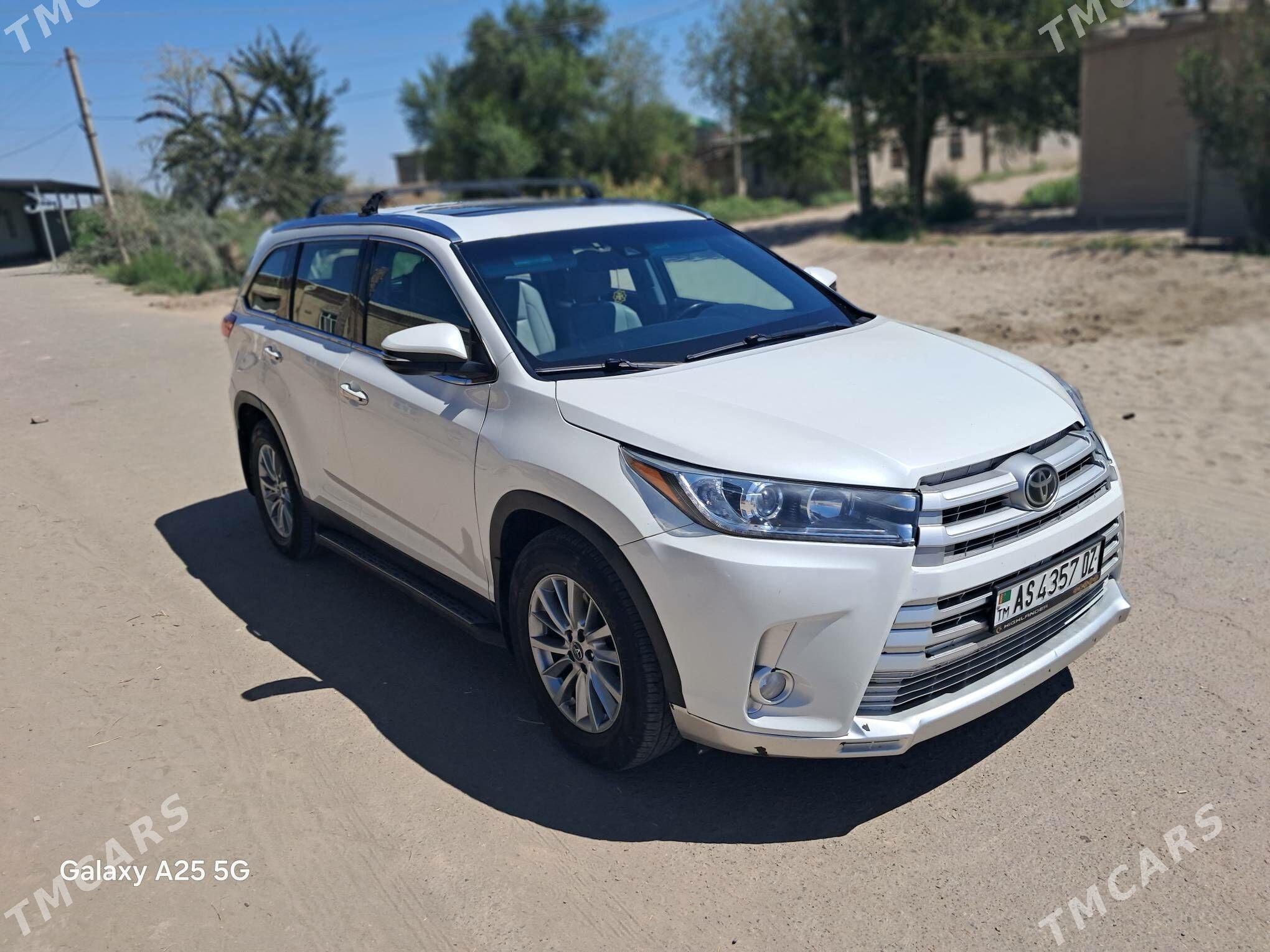 Toyota Highlander 2019 - 425 000 TMT - Болдумсаз - img 2