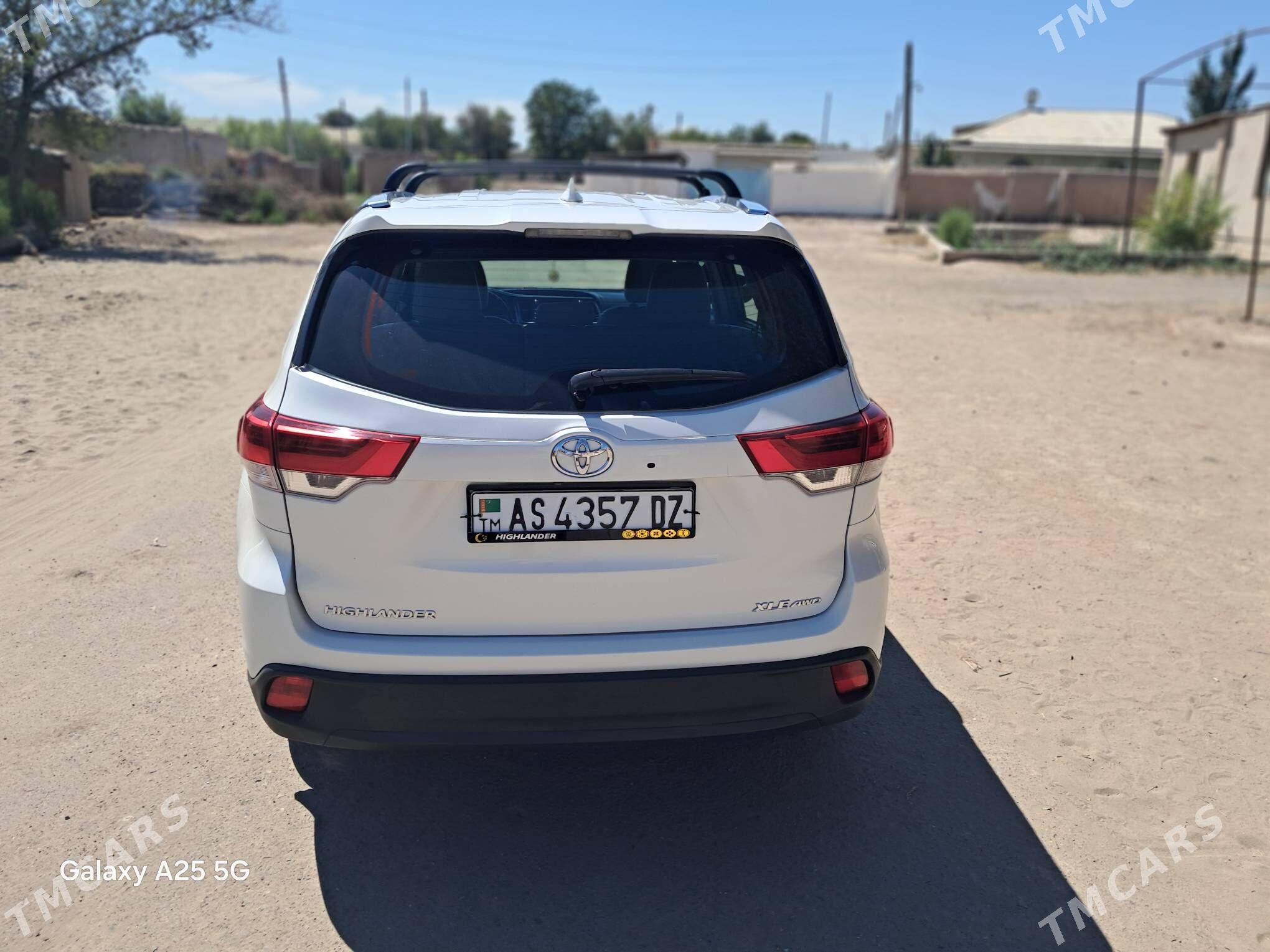 Toyota Highlander 2019 - 425 000 TMT - Болдумсаз - img 5