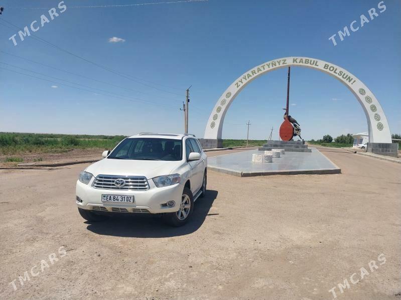 Toyota Highlander 2010 - 310 000 TMT - Кёнеургенч - img 2