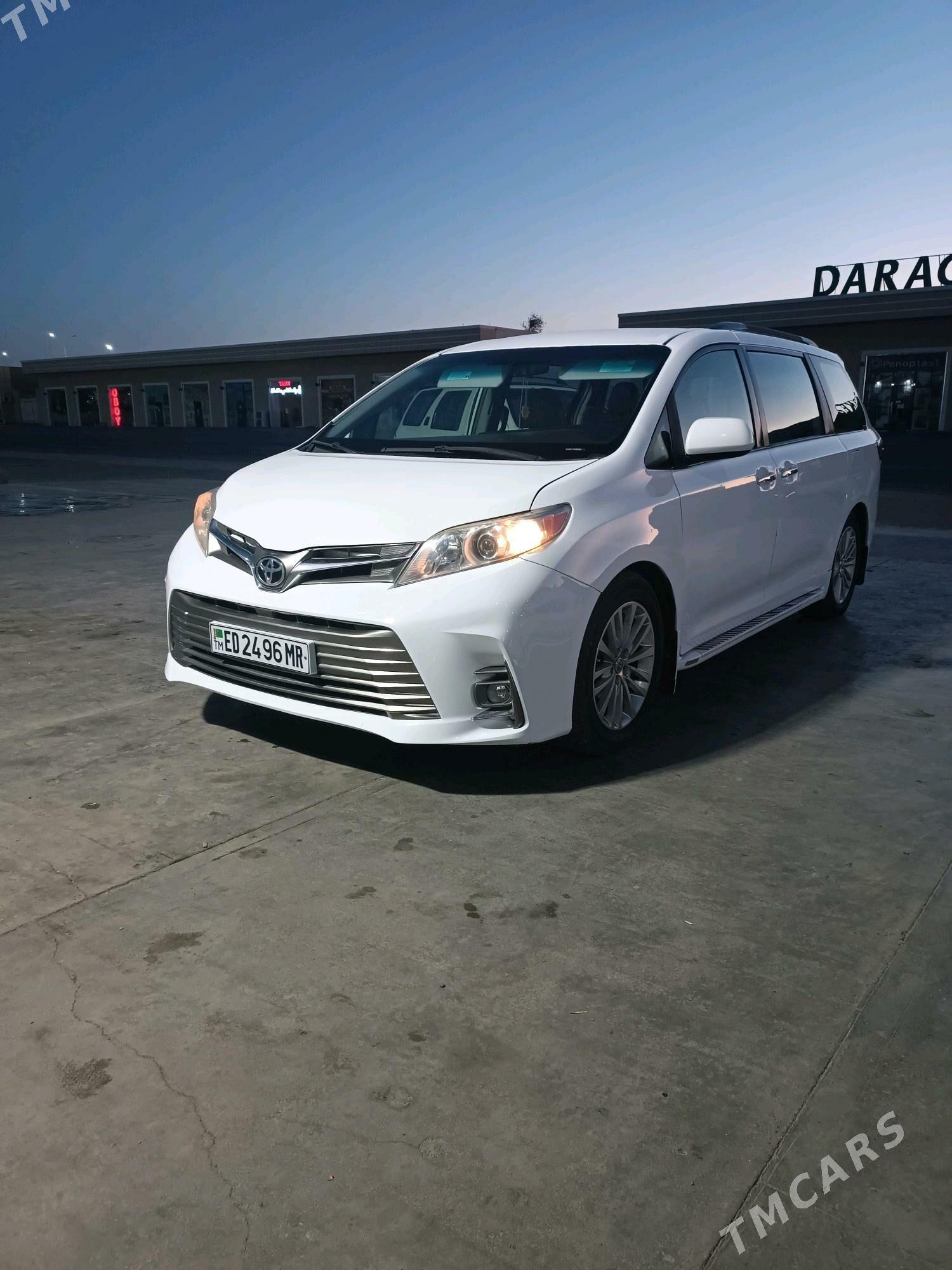 Toyota Sienna 2016 - 370 000 TMT - Туркменгала - img 2