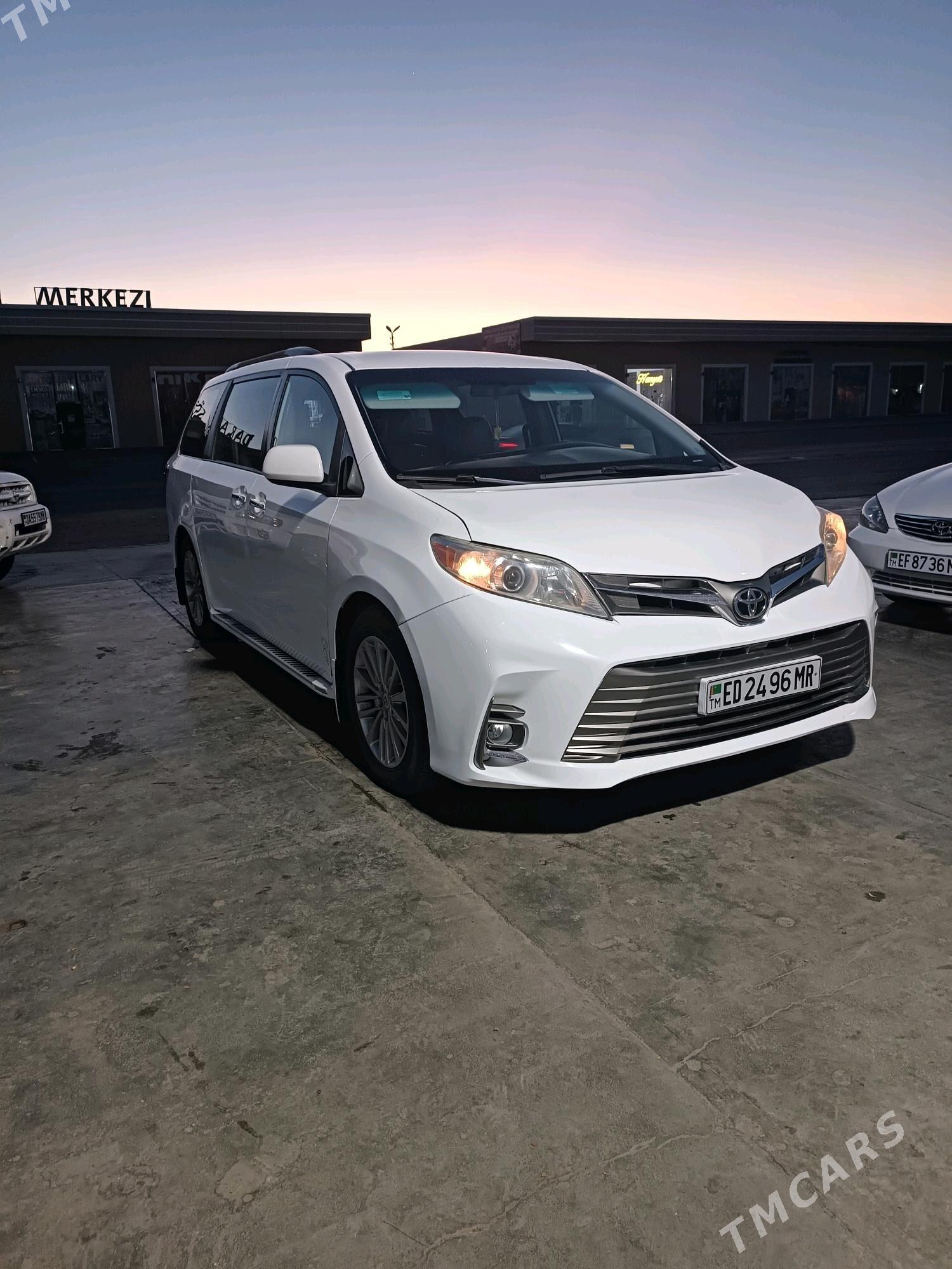 Toyota Sienna 2016 - 370 000 TMT - Туркменгала - img 5