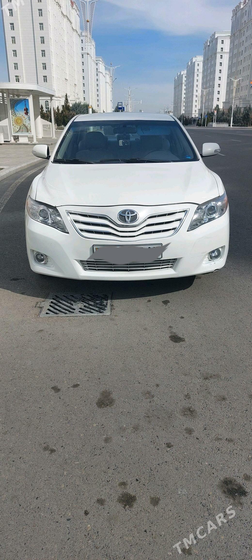 Toyota Camry 2010 - 140 000 TMT - Гёкдепе - img 1