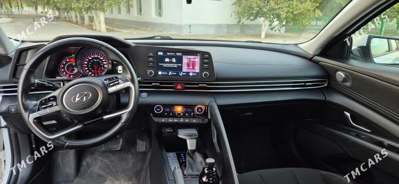 Hyundai Elantra 2022 - 260 000 TMT - 1 мкр - img 2