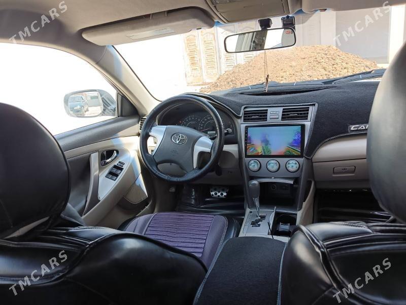 Toyota Camry 2011 - 160 000 TMT - Дашогуз - img 3