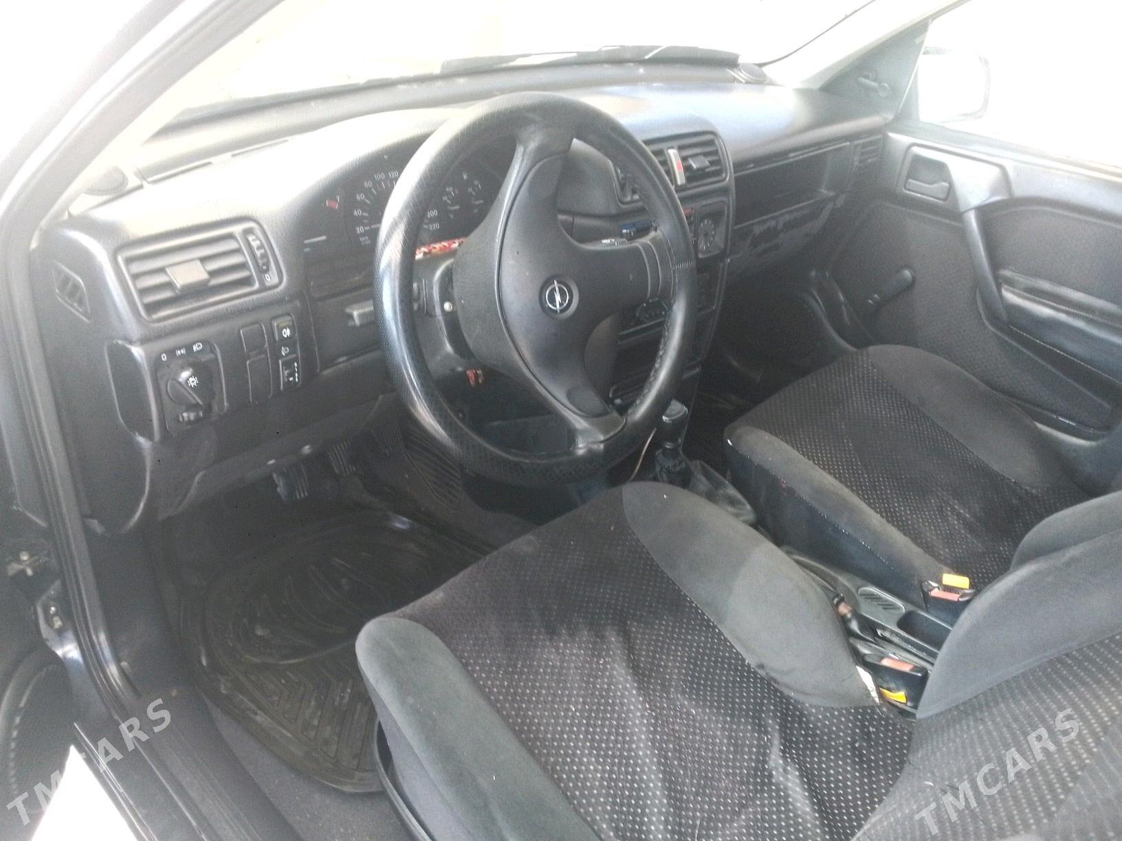 Opel Vectra 1992 - 43 000 TMT - Магданлы - img 5