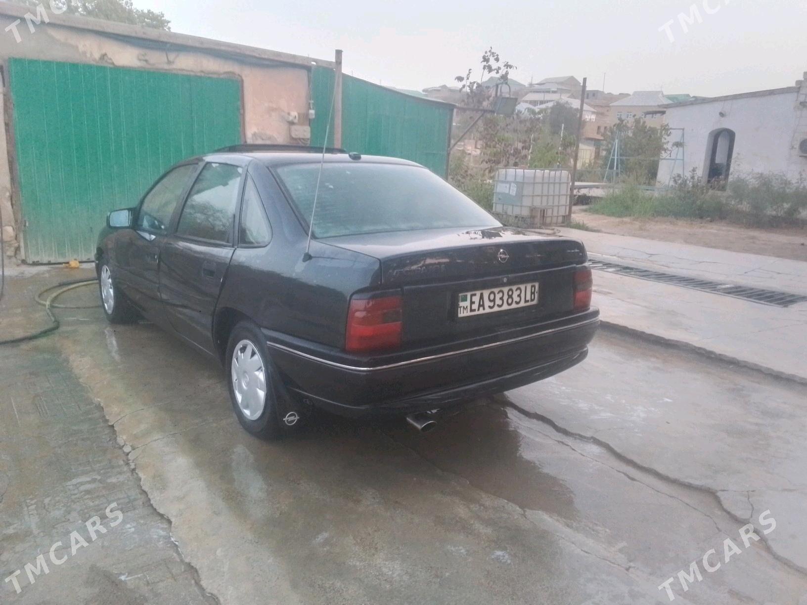 Opel Vectra 1992 - 43 000 TMT - Магданлы - img 2