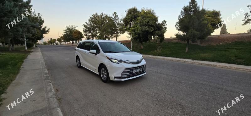 Toyota Sienna 2022 - 455 000 TMT - Ашхабад - img 1