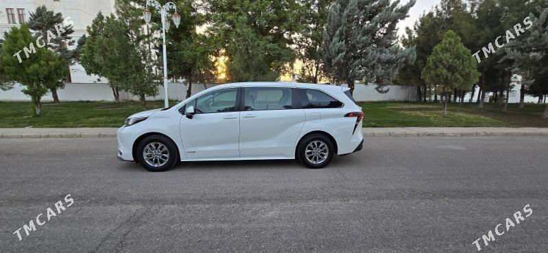 Toyota Sienna 2022 - 455 000 TMT - Ашхабад - img 2